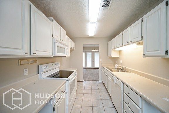 2nd image of 1580 Janice Ct