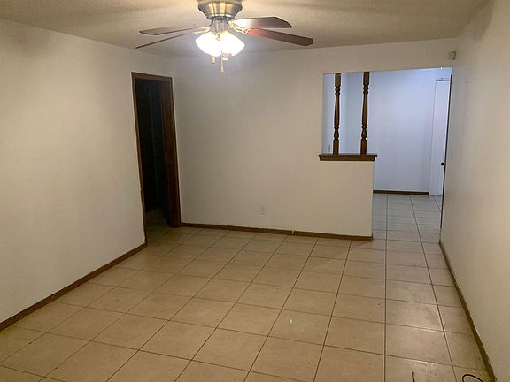 5th image of 4000 SE 14th Pl