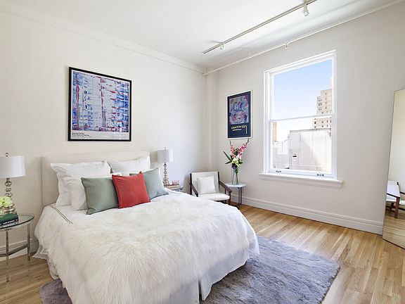 5th image of 116 W 14th St APT 7S