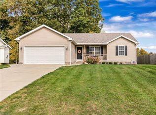 2927 Pepper Hill Cir, Akron, OH 44312