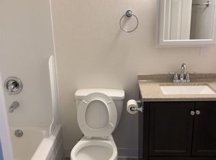 1410 24th Ave APT C, Fairbanks, AK 99701