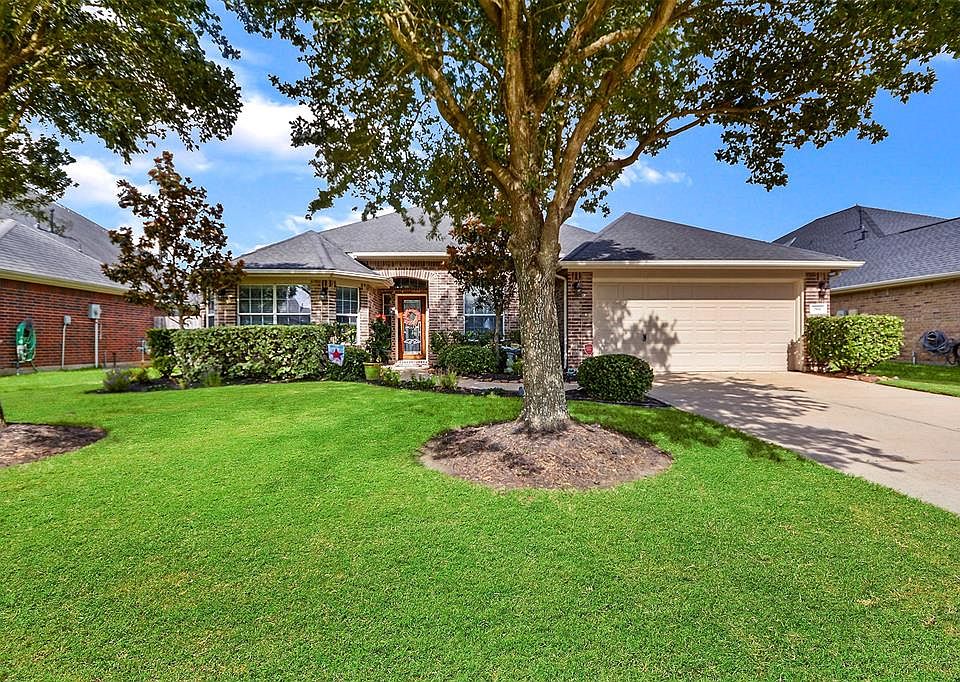 1st image of 2806 Firecrest Dr