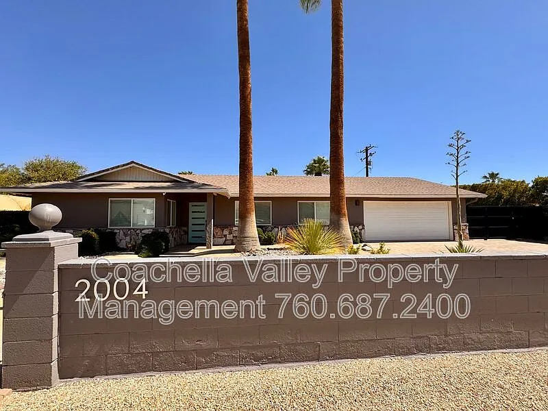 3 bed, 2.5 bath, 2004 sqft, $4,295 — Photo 3