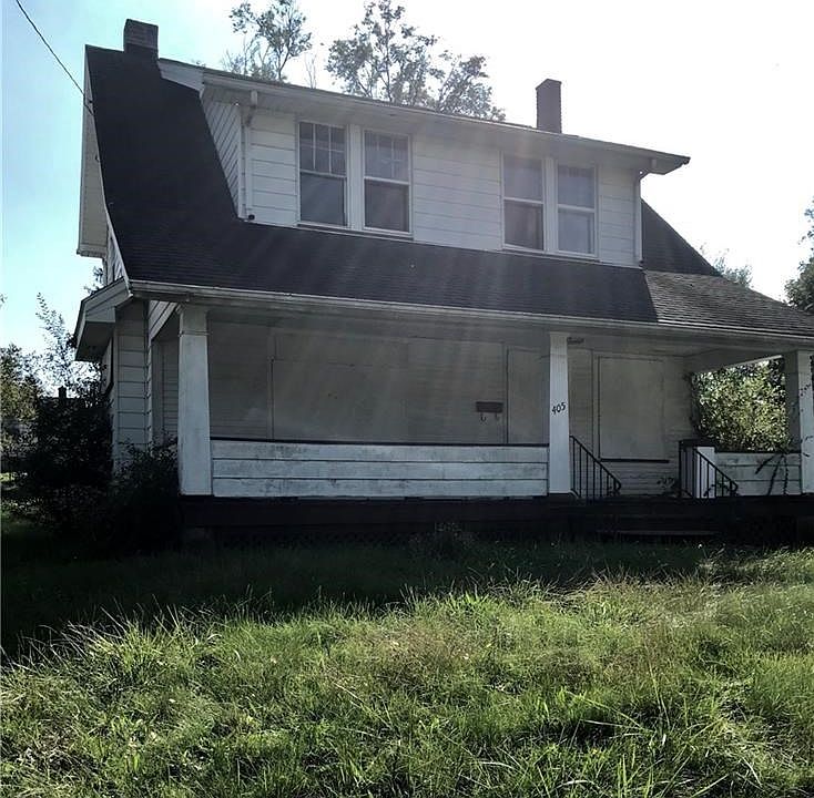 1st image of 405 E Dewey Ave