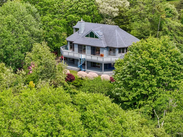 9 Wigwam Road, West Falmouth, MA 02540