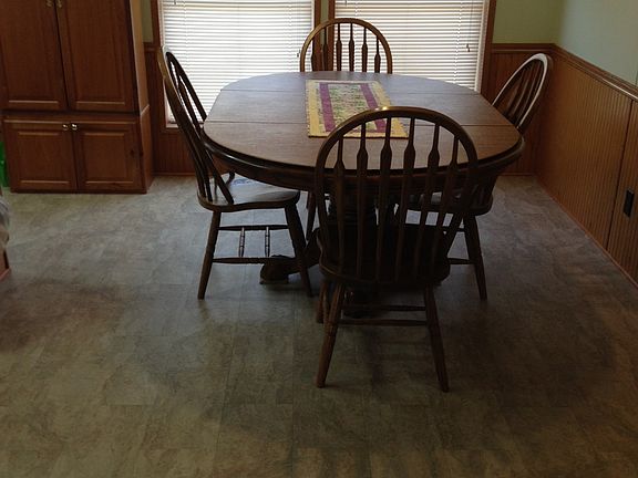 3rd image of 88 Edgewood Ln