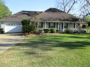 1038 Summerhill Rd, Thomasville, GA 31757