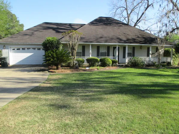 1038 Summerhill Rd, Thomasville, GA 31757