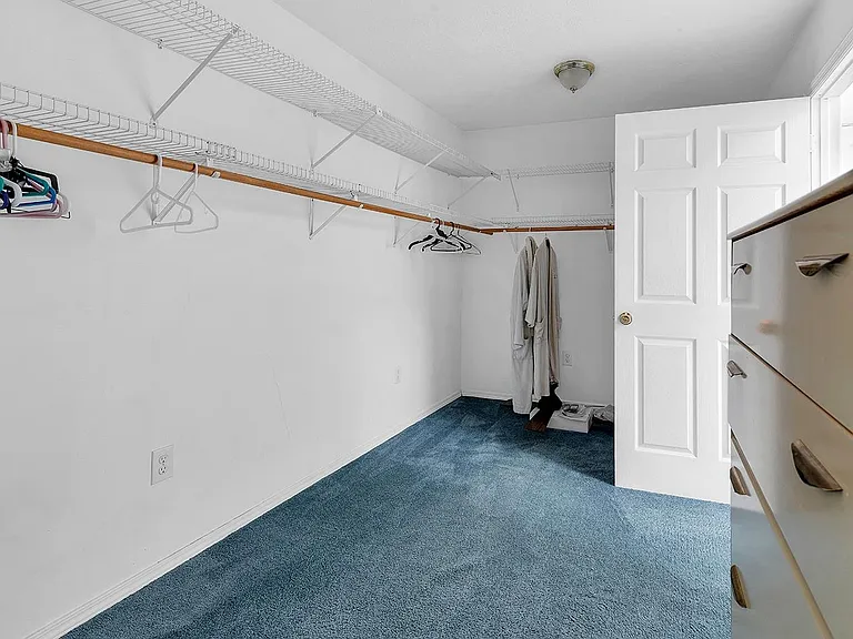 39 Gates Way — Photo 13