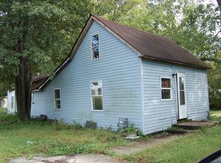 8690 Lincoln Rd, Benton, IL 62812