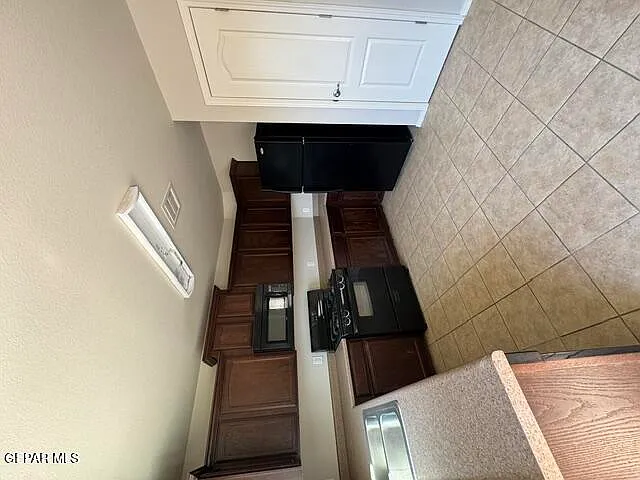 2508 Sparrow Point St — Photo 30