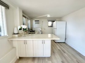 4559 Sierra Dr, Honolulu, HI