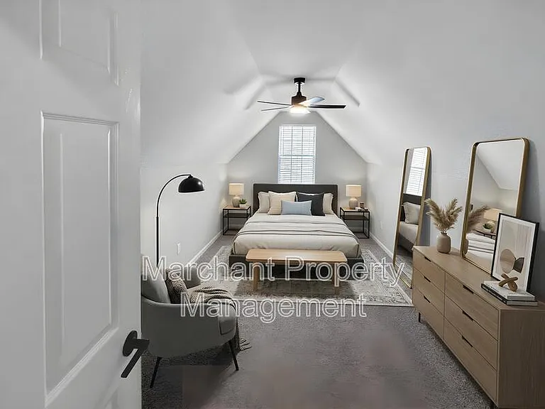 329 Riverside Chase Cir — Photo 15