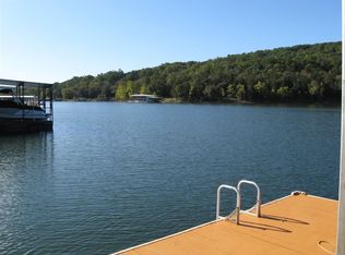 573 Cedar Hollow Dr, Galena, MO 65656