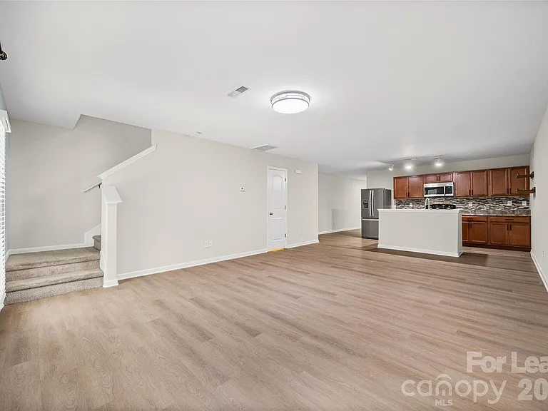 9612 Brackenview Ct — Photo 8