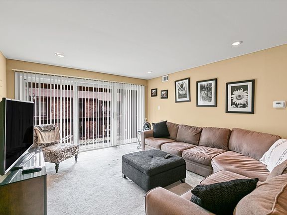 4th image of 7509 W 175th St #232