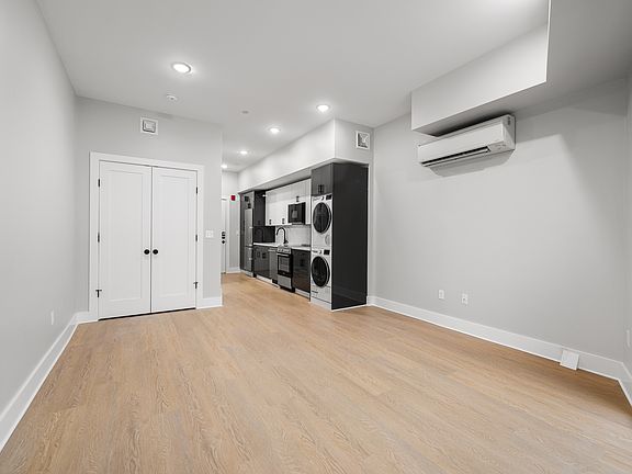 5th image of 872 Broadway #205