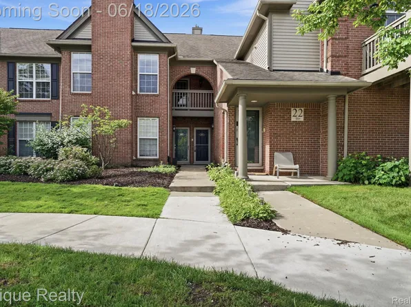 Canton Mi 28071 Carlton Way, Novi, MI 48377