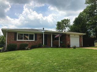 136 Barbee Ln, Saint Louis, MO