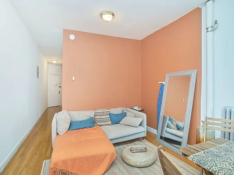 358 W 127th St #5E — Photo 2