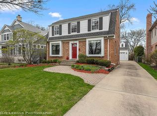 554 S Berkley Ave, Elmhurst, IL