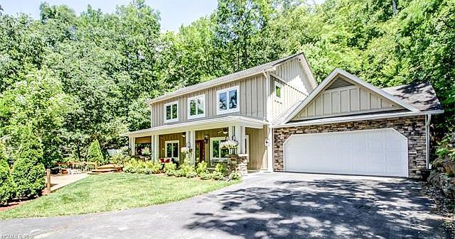 1st image of 10 Cedar Dr