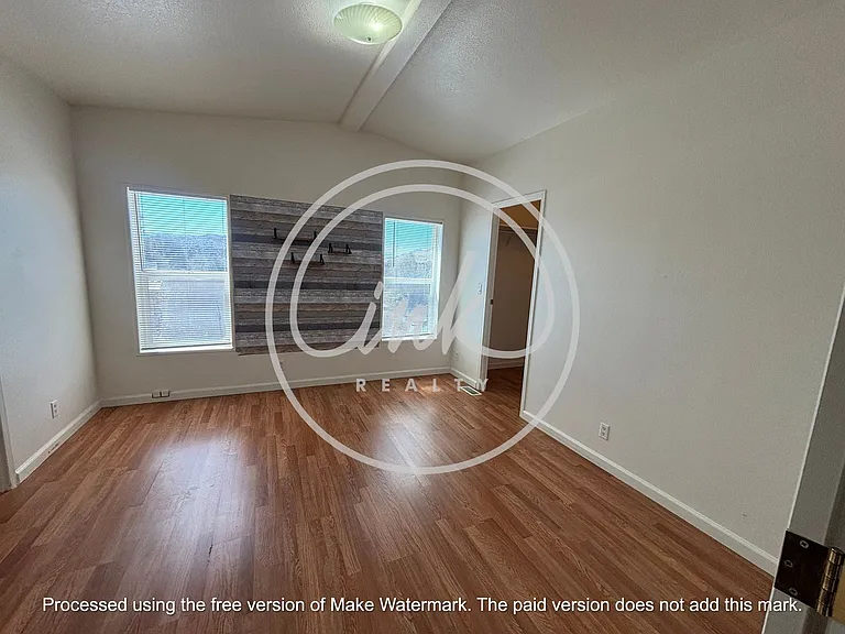 3289 Penrod Ln — Photo 12