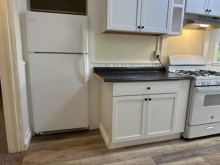 110 Heights Ct #6 — Photo 6