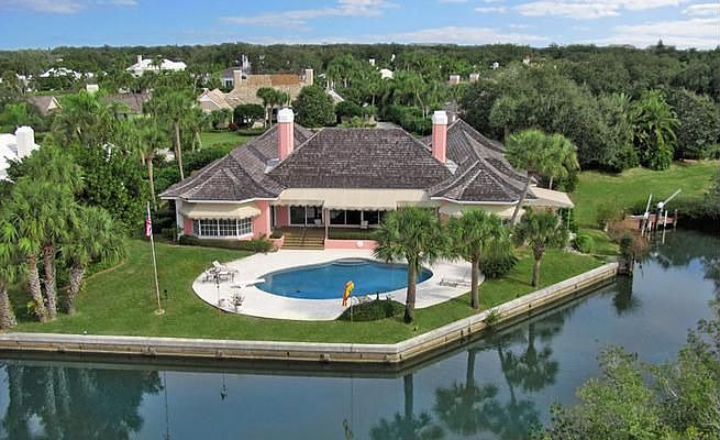 1st image of 220 Sandpiper Point