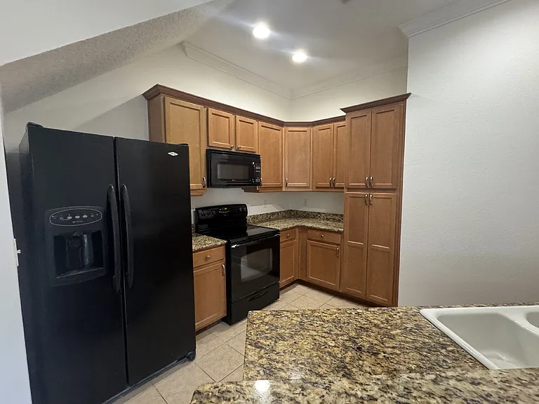 3210 W Horatio St #1 — Photo 5