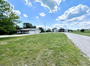 820 Autumnwood Rd, Ash Flat, AR 72513