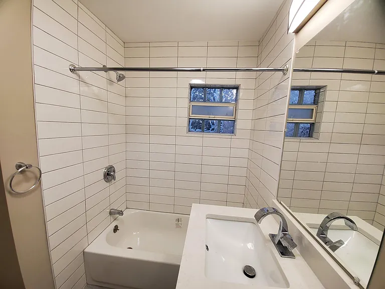 1838 S May St #1F — Photo 13