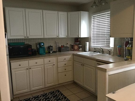 4th image of 1505 W Admiral Ave