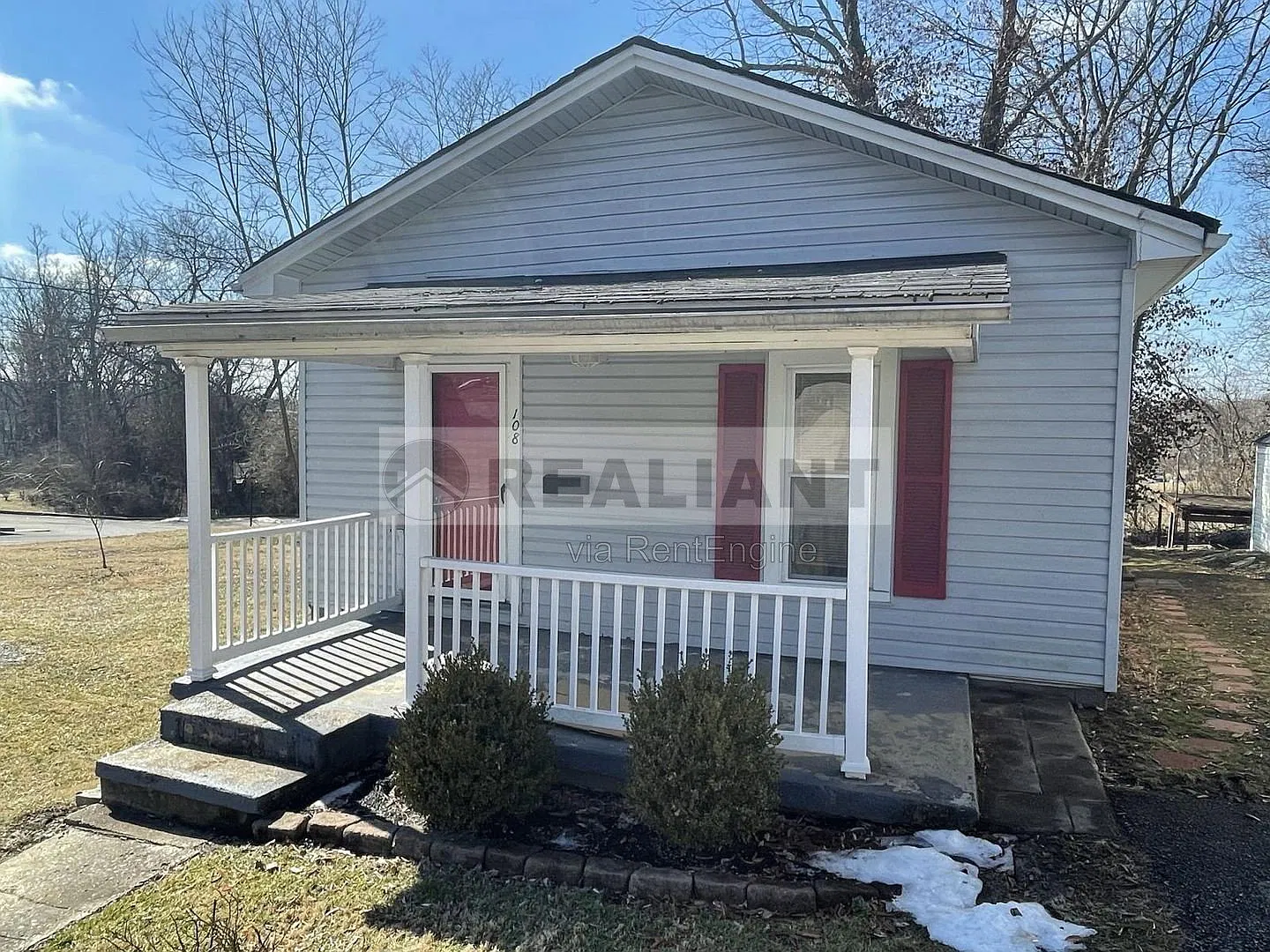 2 bed, 1.0 bath, 982 sqft, $1,150 — Photo 2