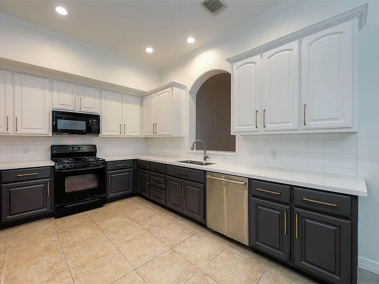 13647 Brookbluff Ln — Photo 20