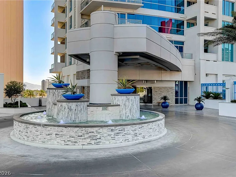 2700 Las Vegas Blvd #2107 — Photo 14