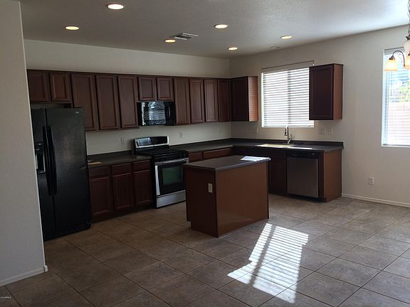 3rd image of 31312 N Cavalier Dr