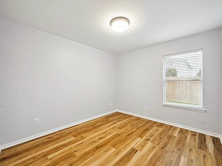 3402 Fox Ct — Photo 23