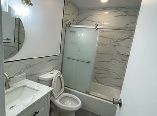 19 Lake Ave APT 5B, East Brunswick, NJ 08816