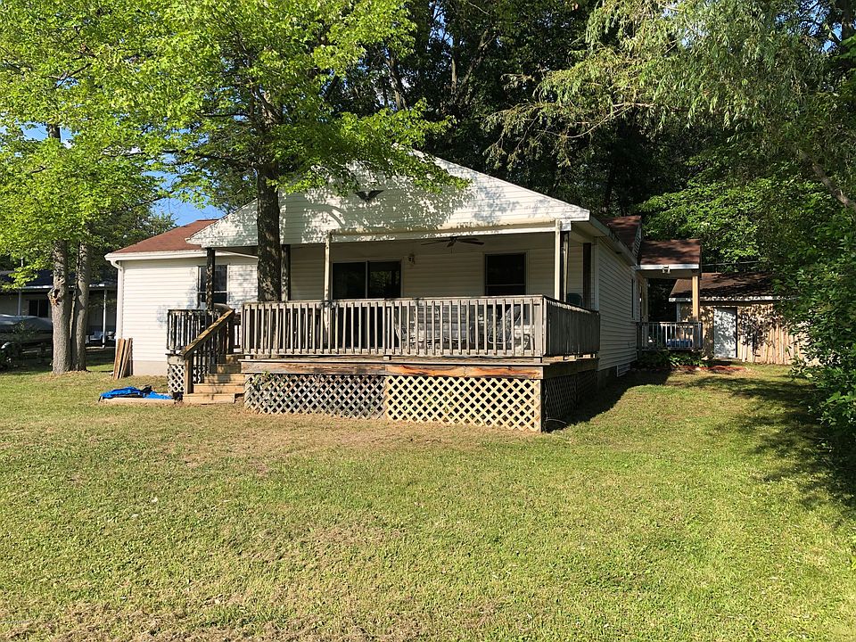 1st image of 833 S Goode Dr