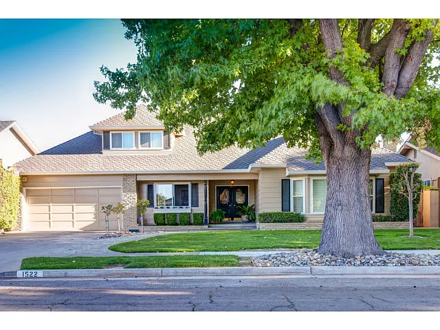 1522 Koch Ln photo 1