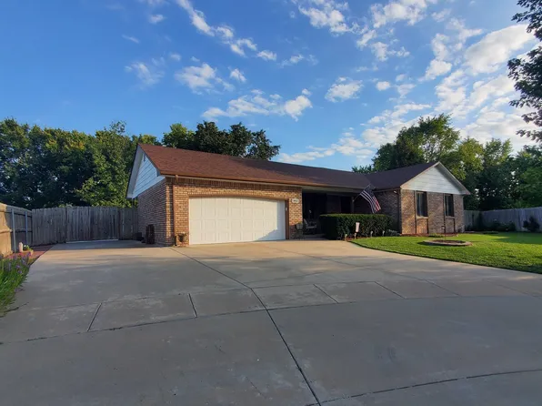 6953 E Newbury Cir, Wichita, KS 67226