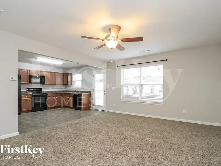 5924 Odenton Ln — Photo 4