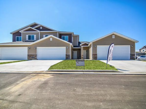 206 19th Ave NW # 66cf11e05, Watford City, ND 58854 – 3–4-bedroom rental in Watford City