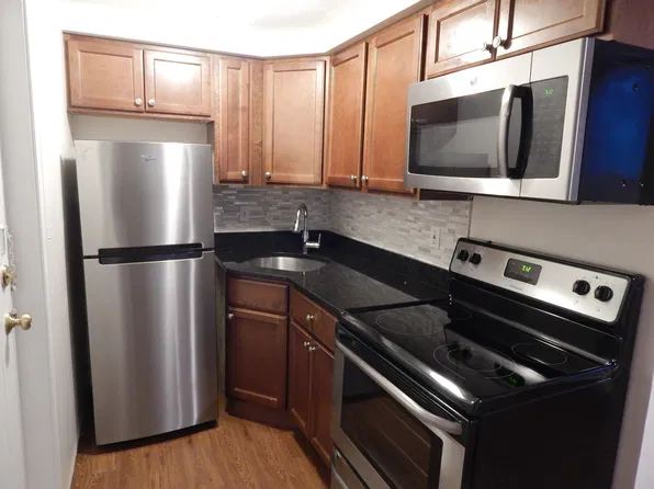 12 Newbury Ave APT 1, Quincy, MA 02171