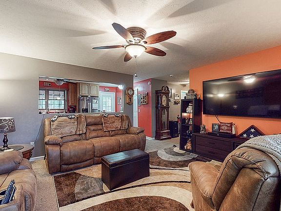 4th image of 209 Midway Ave