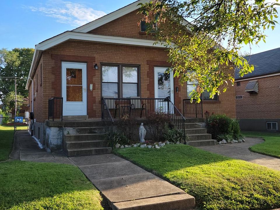 1st image of 4945 Parker Ave