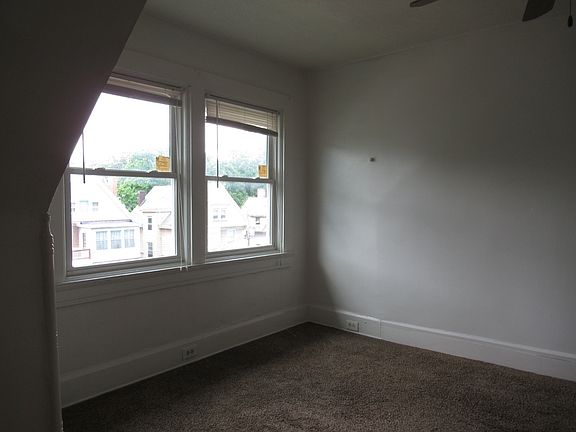 4th image of 829 Windham Ave #3