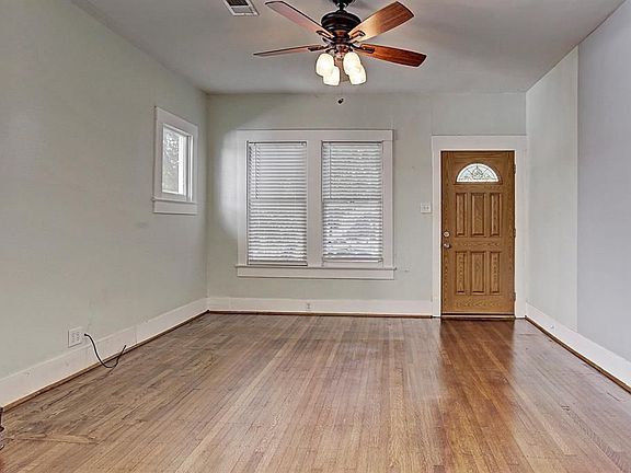 3rd image of 4406 Clay St