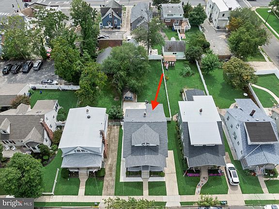 5th image of 12 Moore Ave